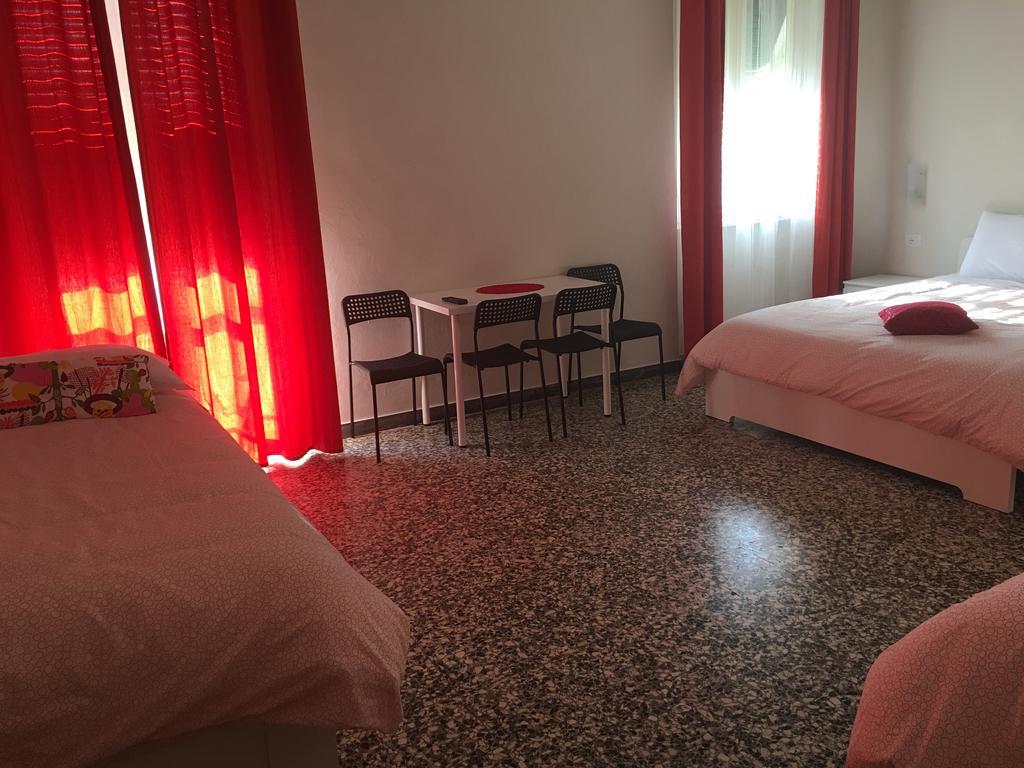 Bed and Breakfast Aliante Turist House à Pise Extérieur photo